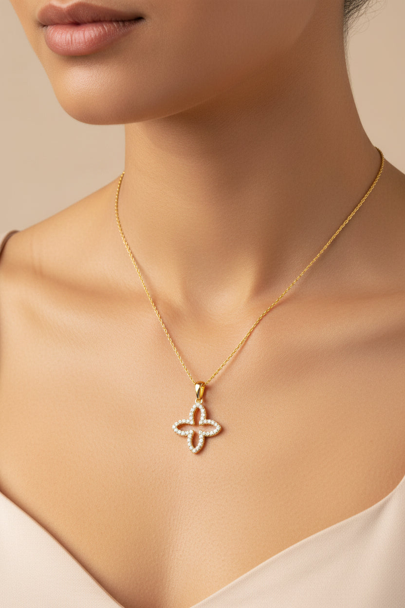 Clover Cubic Zirconia Pendant & Chain