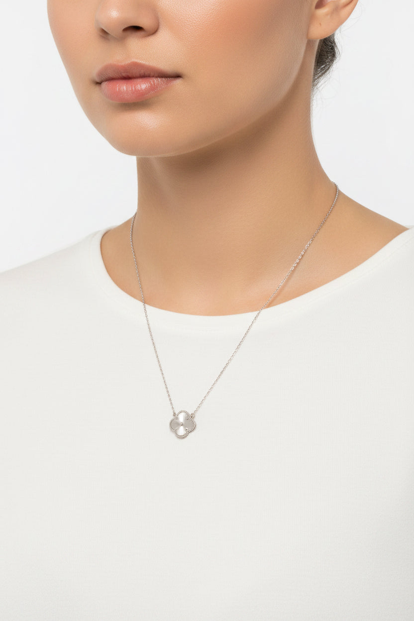 Four Leaf Clover Necklace 925 Silver / Rhodium Plating